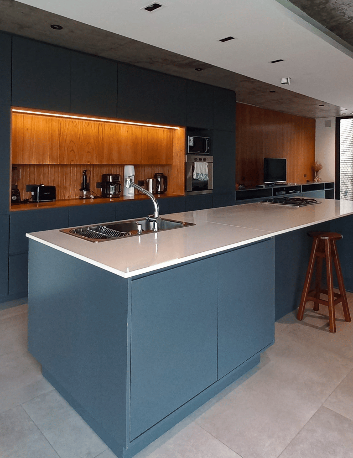 Muebles de oficina personalizados de melamina - Imagen 6