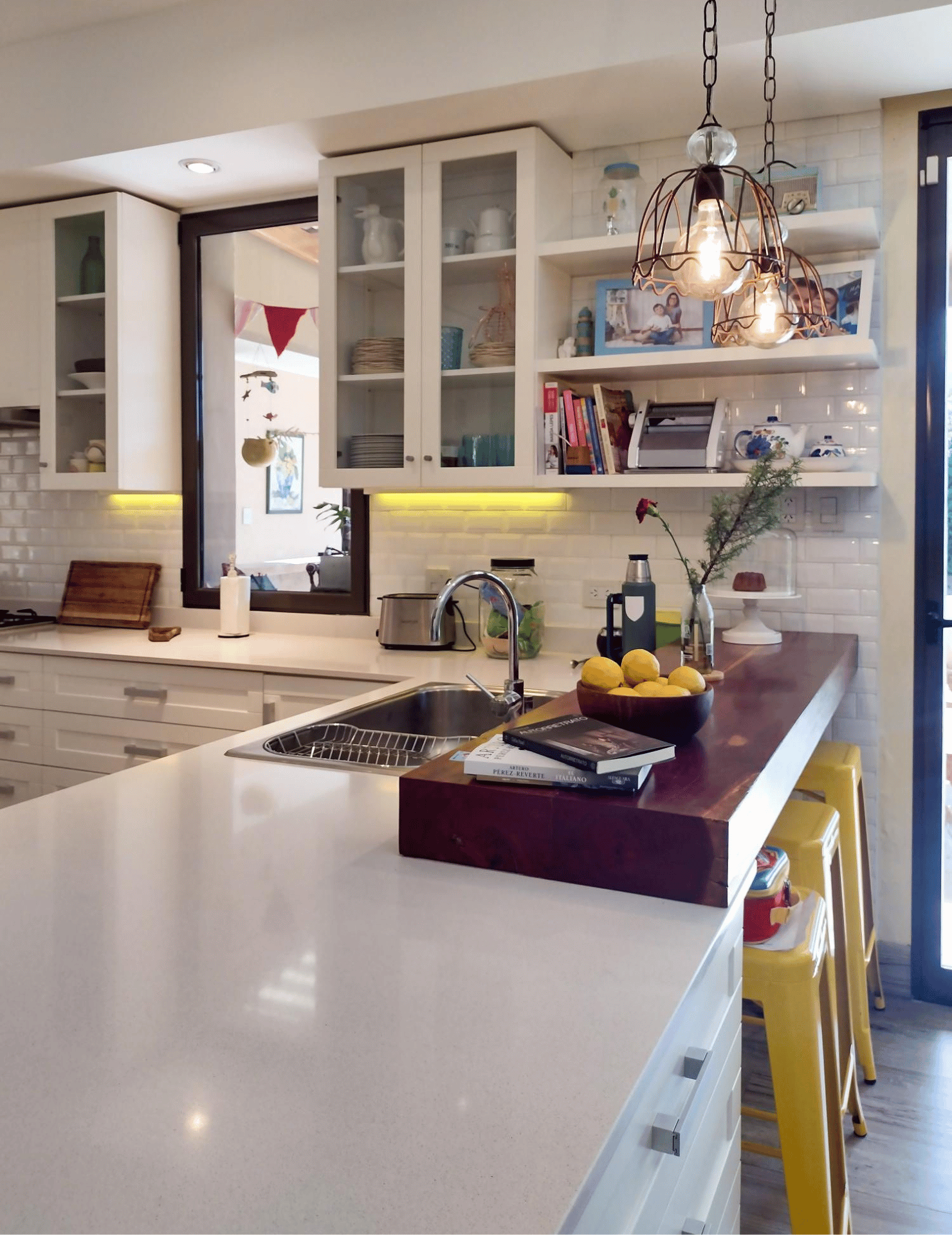 Cocina laqueada con diseño personalizado - Imagen 17