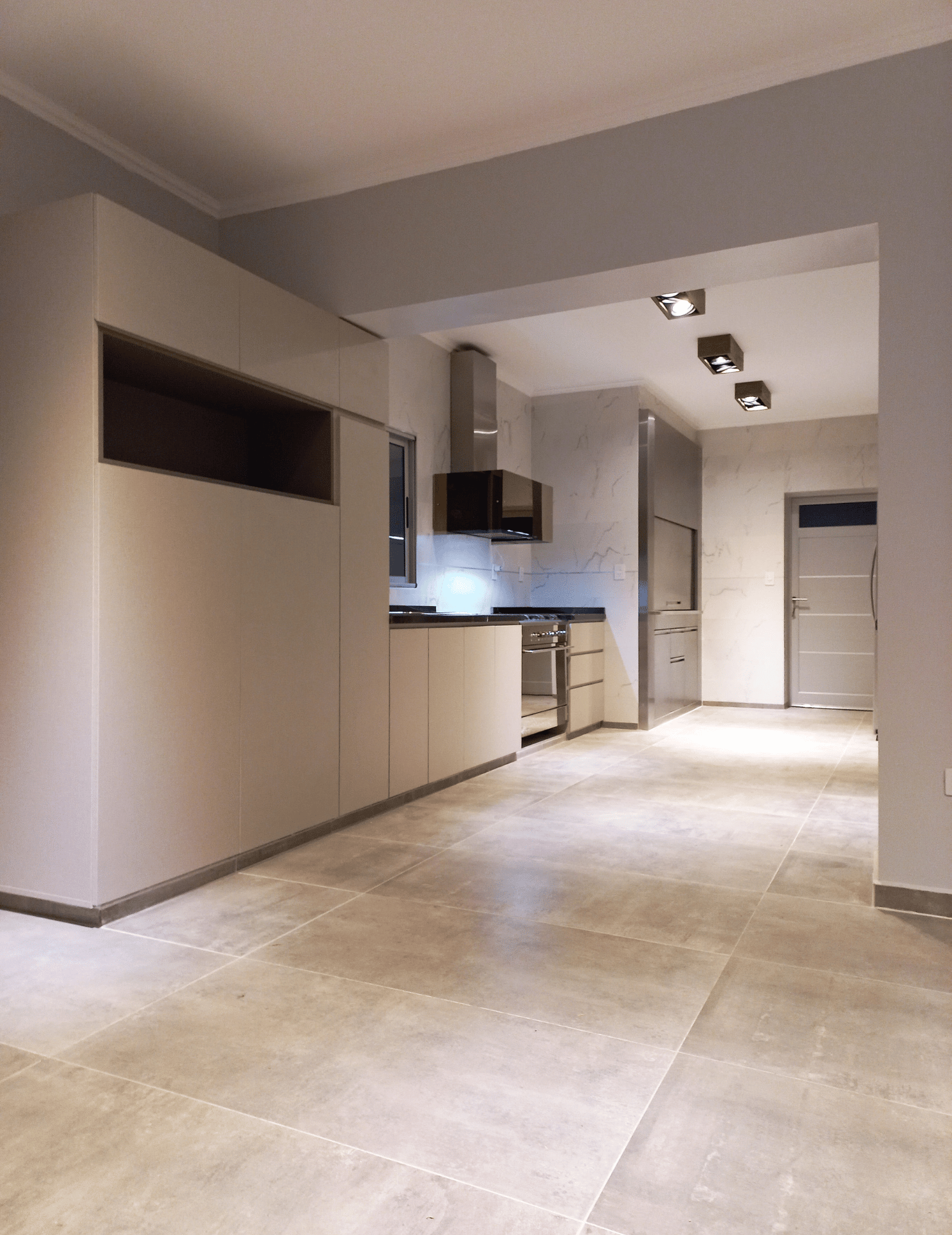 Cocina moderna con muebles de melamina - Imagen 28