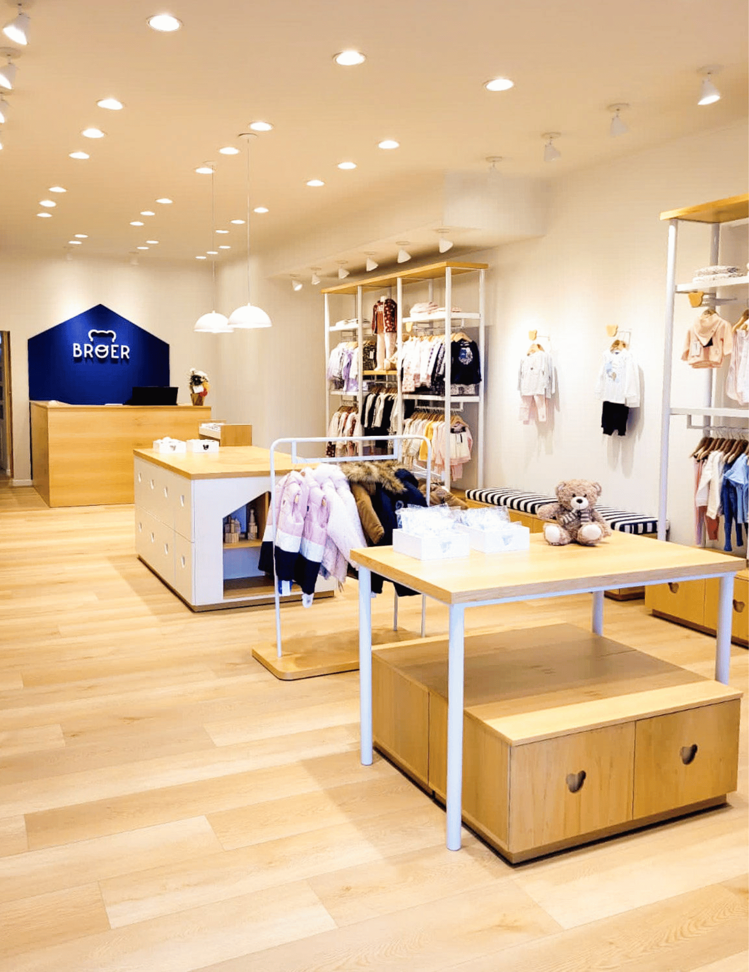 Mobiliario comercial para tienda infantil - Imagen 6