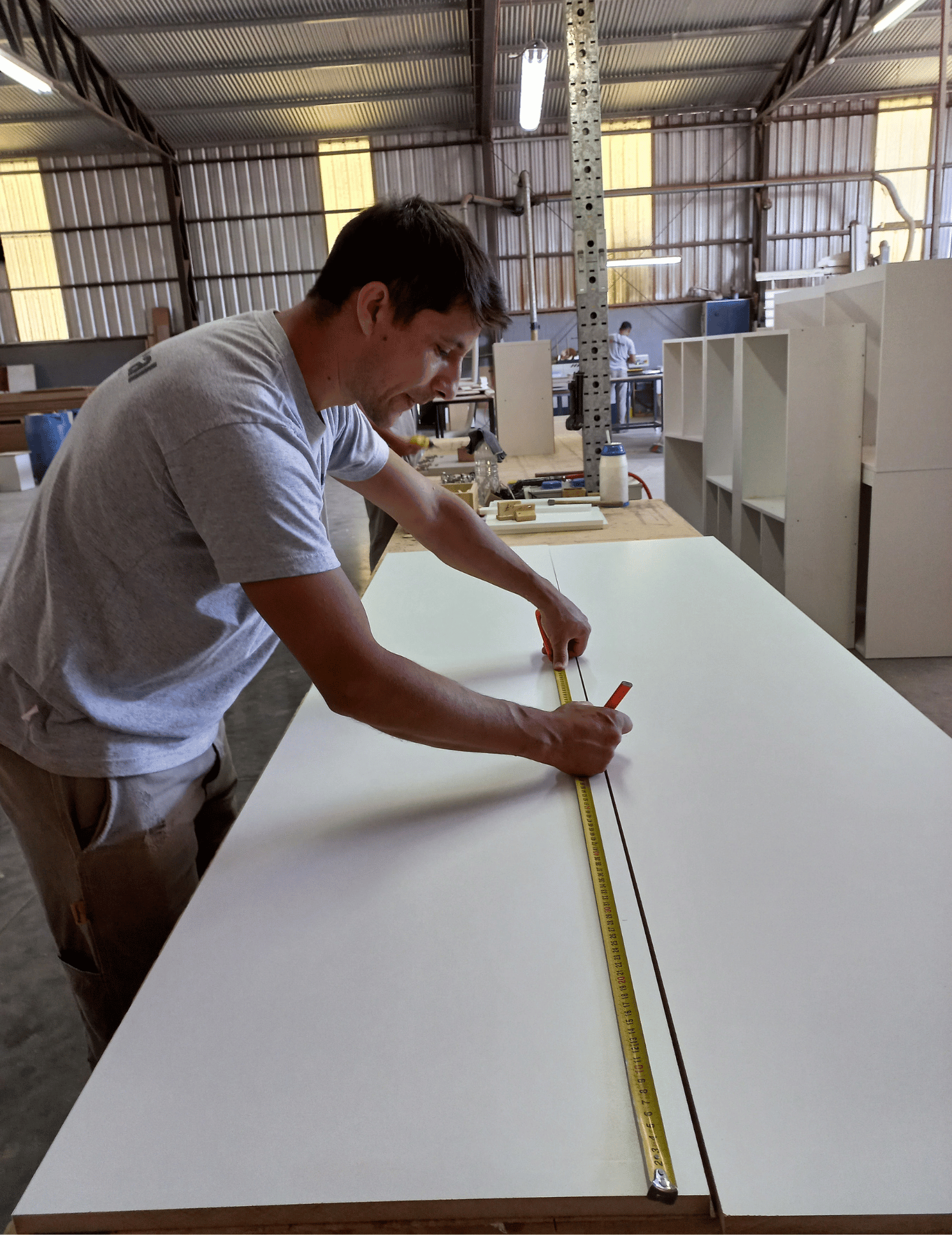 Equipo de colaboradores en Maderal S.A. - Imagen 19